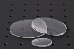 Meniscus cylindrical lenses